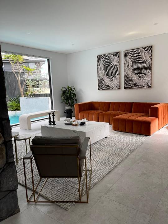 Eileen 3 GlasbyBuilding_SpaciousKitchen