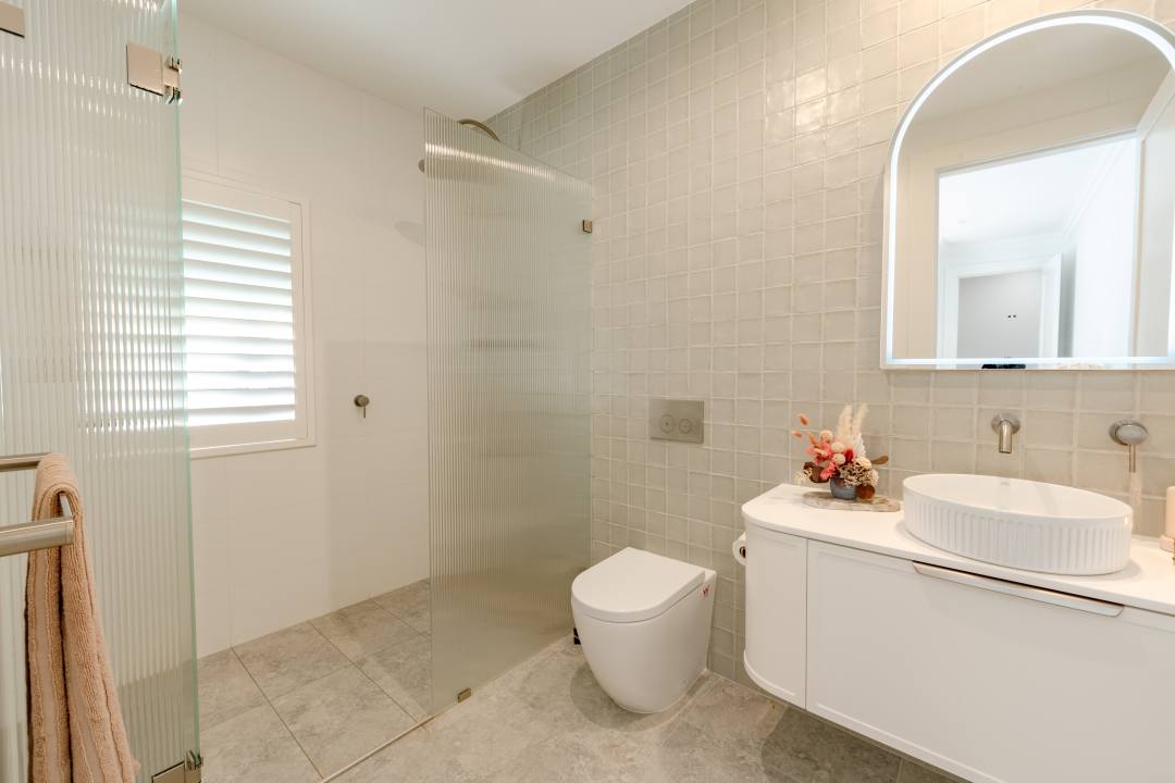 Token GlasbyBuilding_OpenLiving