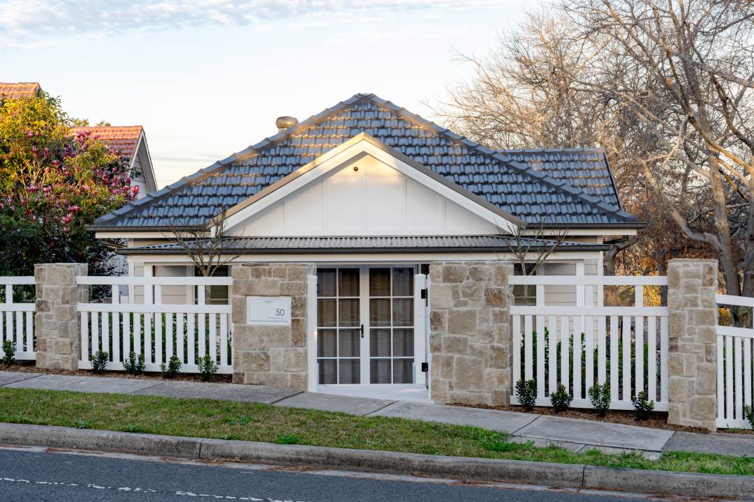 Token3 GlasbyBuilding_Facade