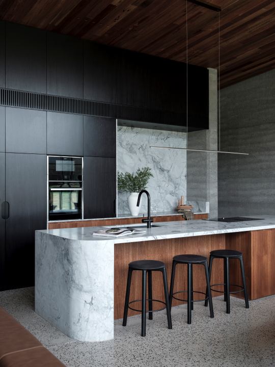 J-Mammone-Architecture_Kitchen GlasbyBuilding_CosyLiving
